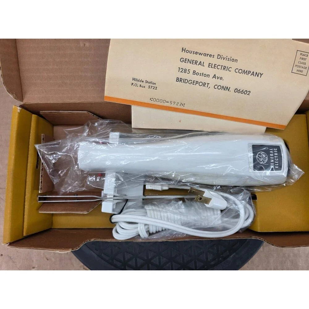 NIB- VTG 70s General Electric GE Electric Slicing Knife EK9